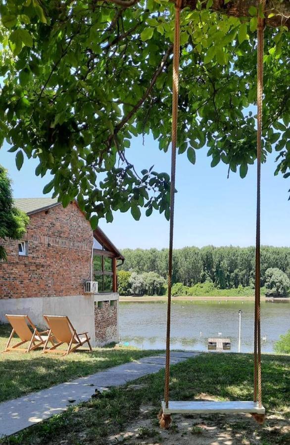 Kuca Ribarev San Villa Beocin Ngoại thất bức ảnh